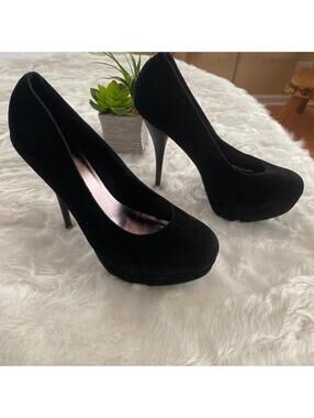 Glaze Black Suede Women's Pumps with High Heel Size 10